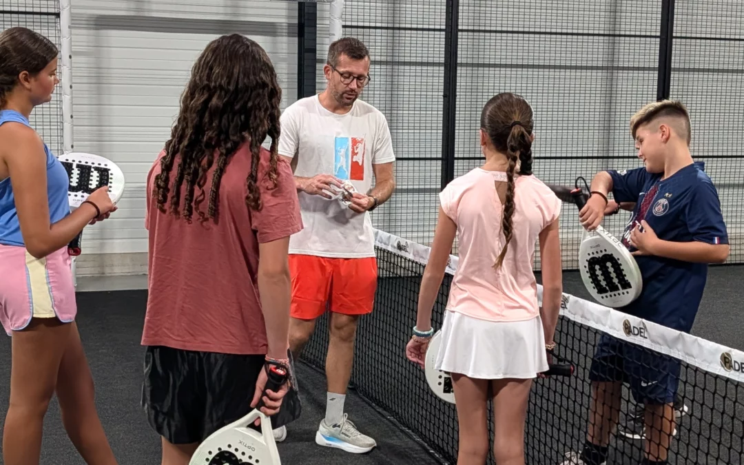 Stage d&rsquo;été de padel pour enfants à Pont-l&rsquo;Évêque