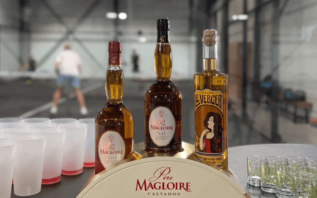 Retour sur le Tournoi padel sponsorisé par la Distillerie Père Magloire pour faire connaitre l&rsquo;entreprise localement en Normandie